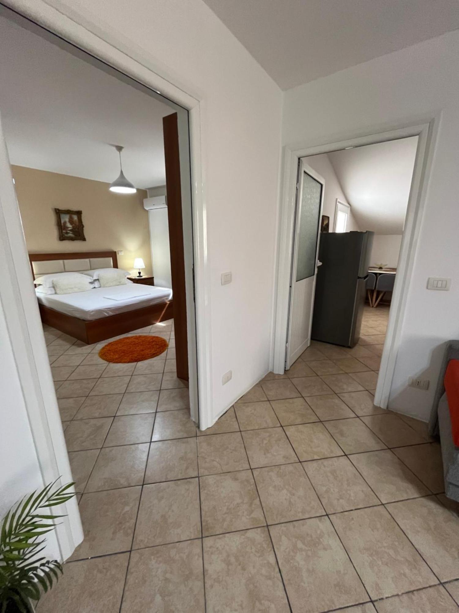 Iljazi'S Apartaments Vlorë 外观 照片