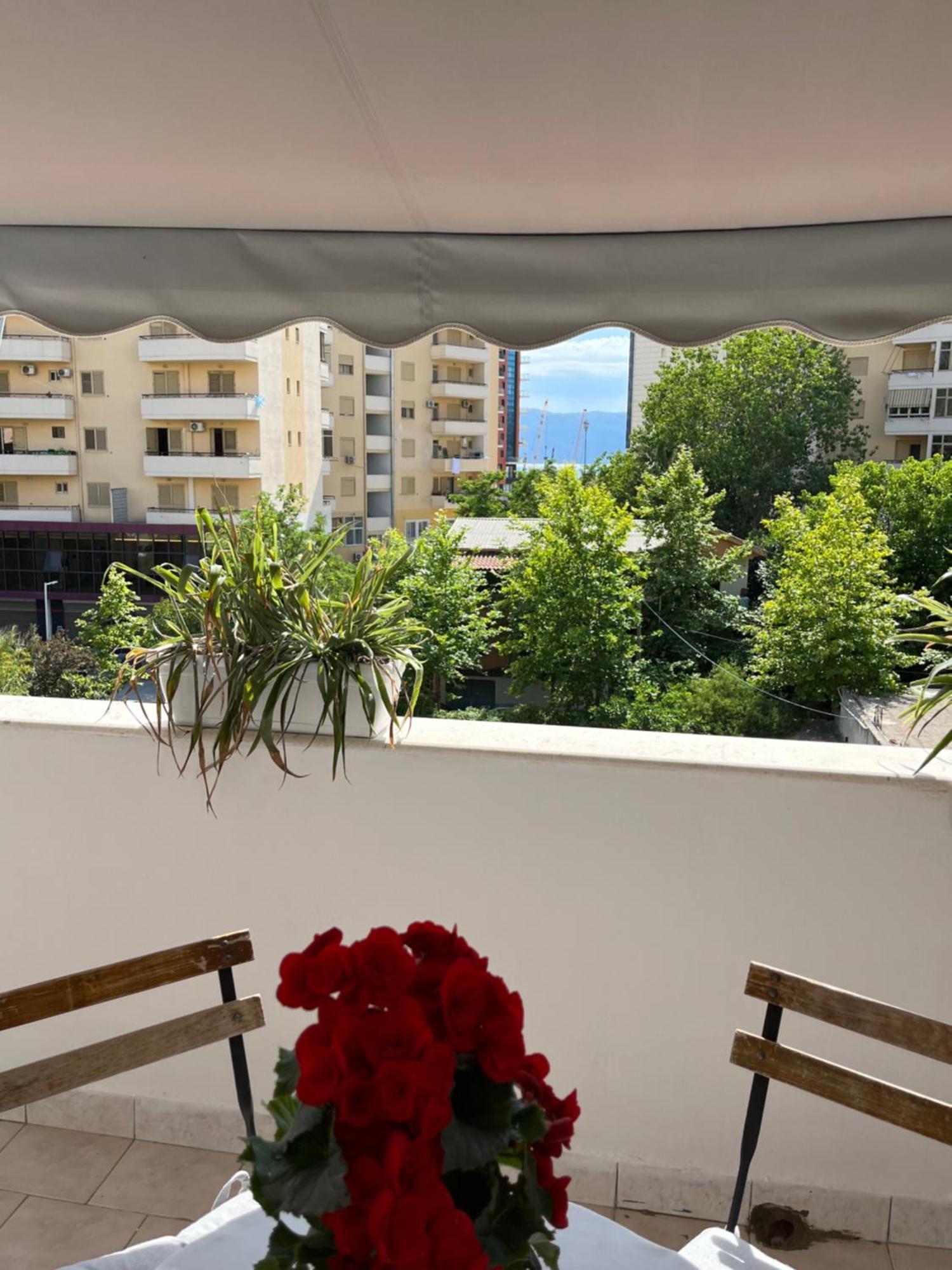 Iljazi'S Apartaments Vlorë 外观 照片