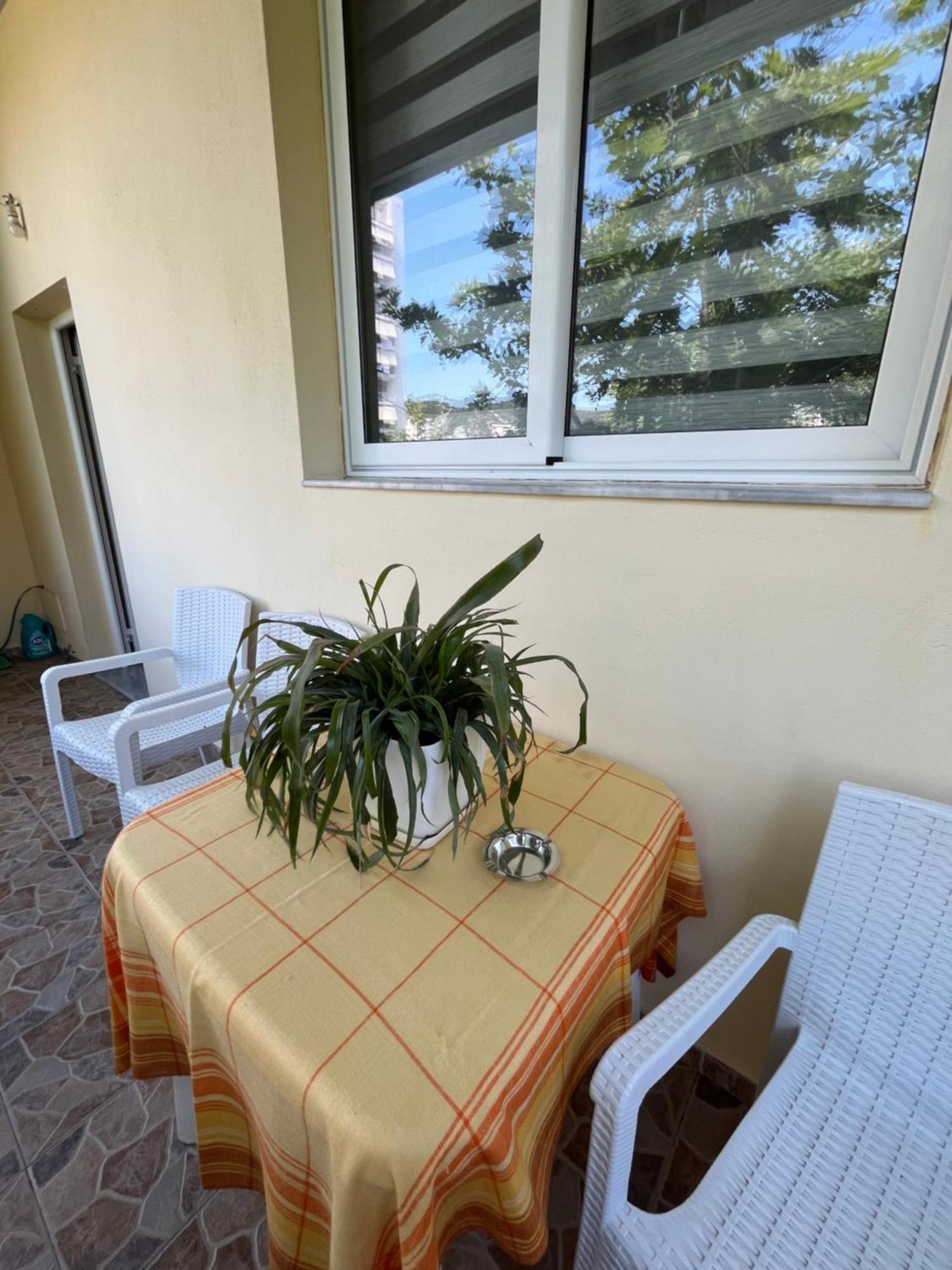 Iljazi'S Apartaments Vlorë 外观 照片