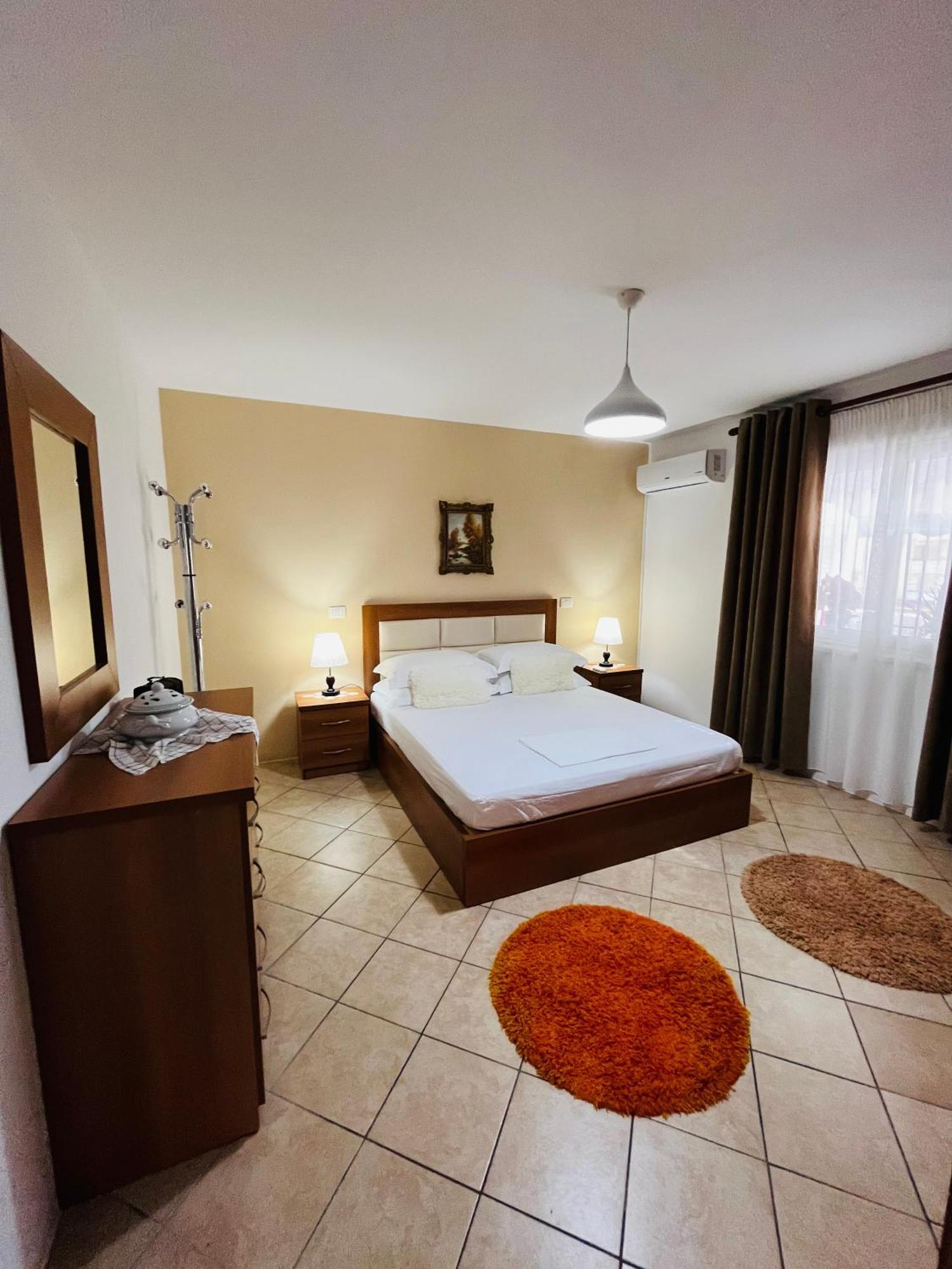 Iljazi'S Apartaments Vlorë 外观 照片
