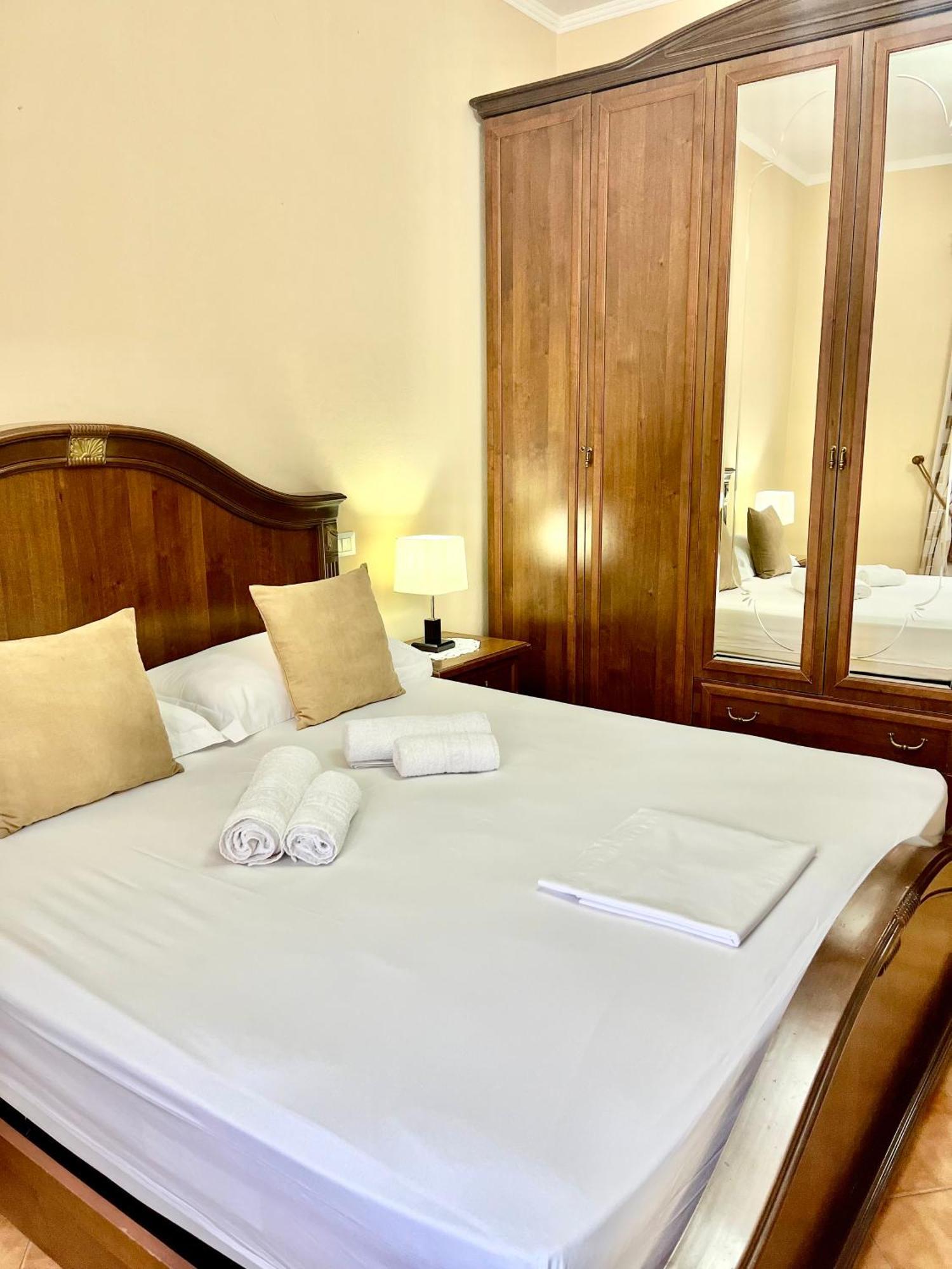 Iljazi'S Apartaments Vlorë 外观 照片