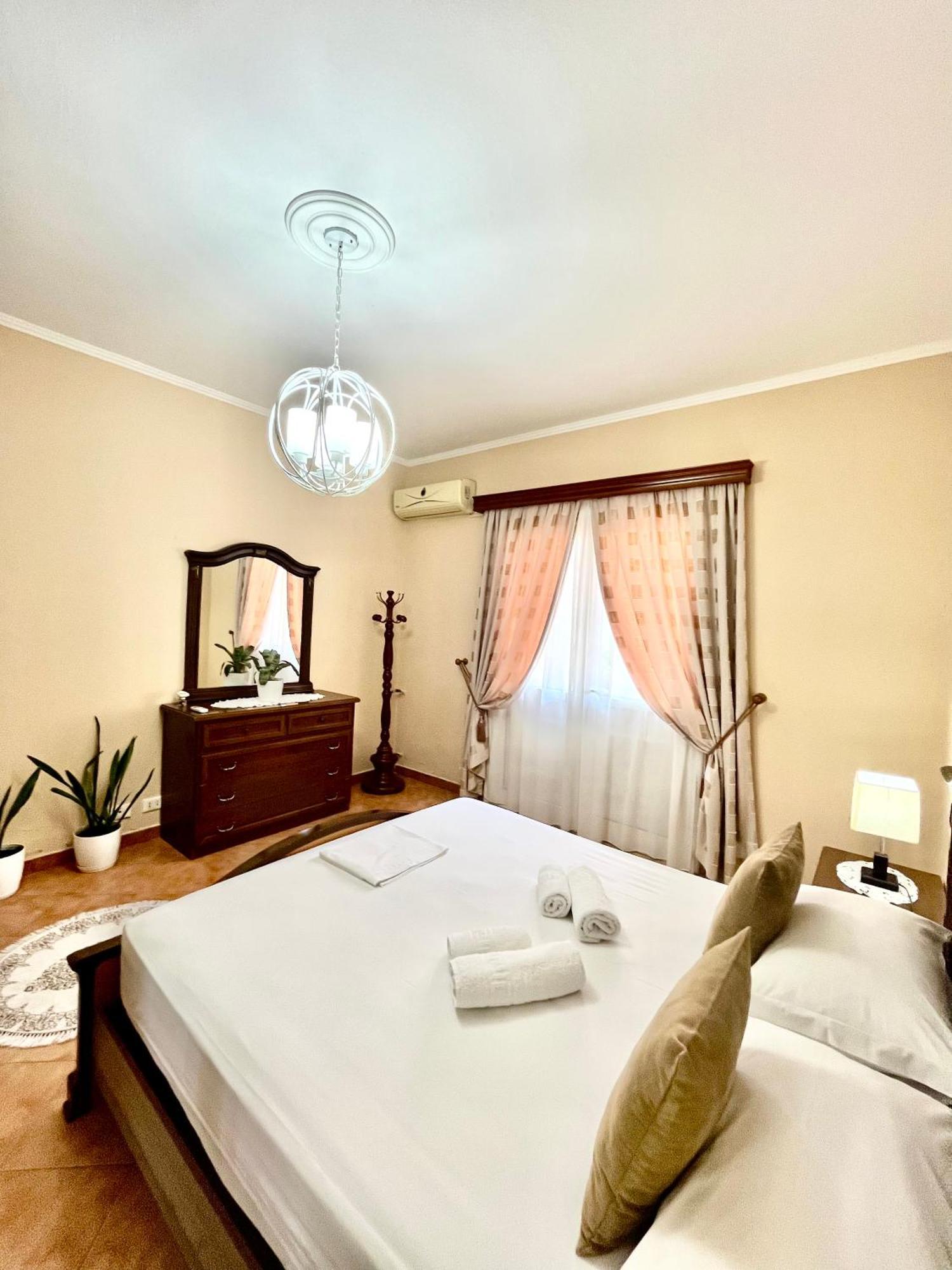 Iljazi'S Apartaments Vlorë 外观 照片