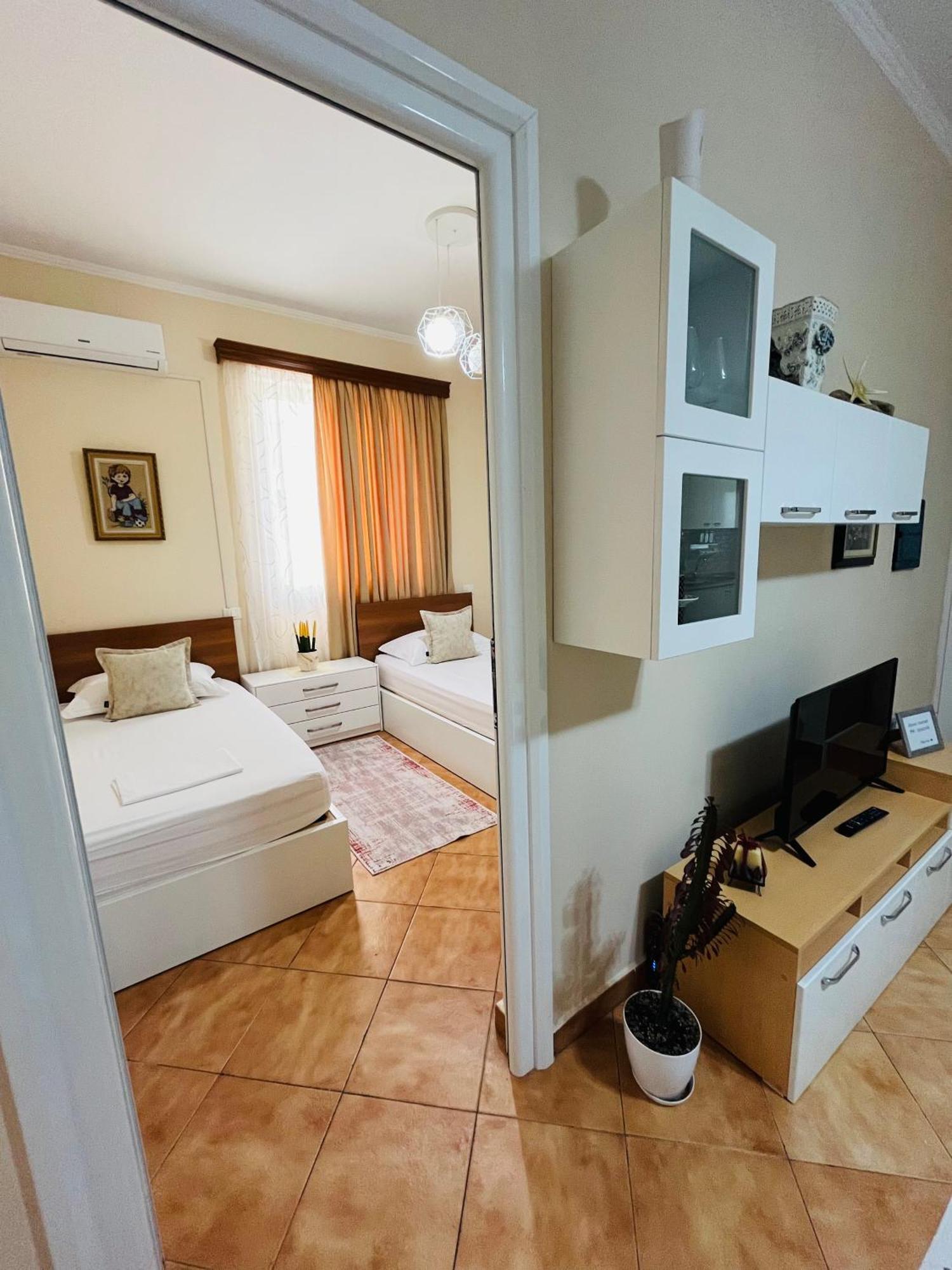 Iljazi'S Apartaments Vlorë 外观 照片