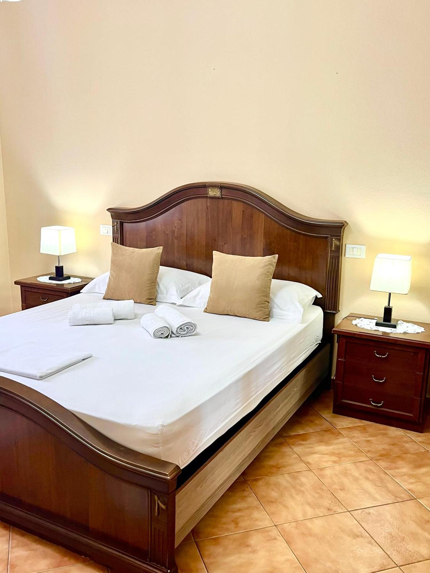 Iljazi'S Apartaments Vlorë 外观 照片