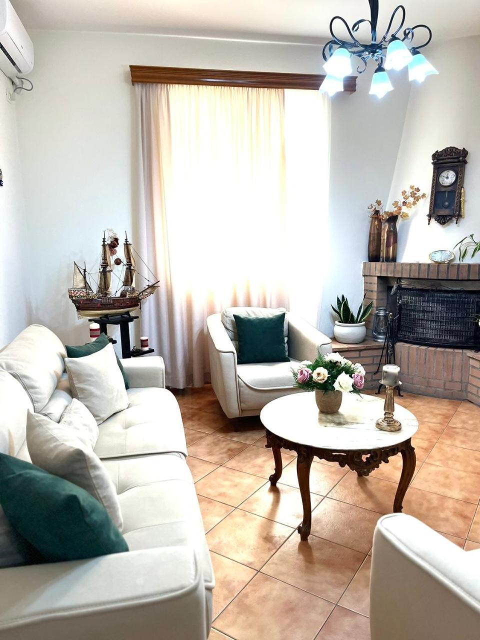 Iljazi'S Apartaments Vlorë 外观 照片