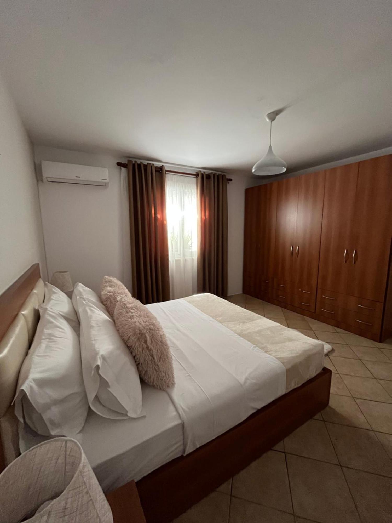 Iljazi'S Apartaments Vlorë 外观 照片